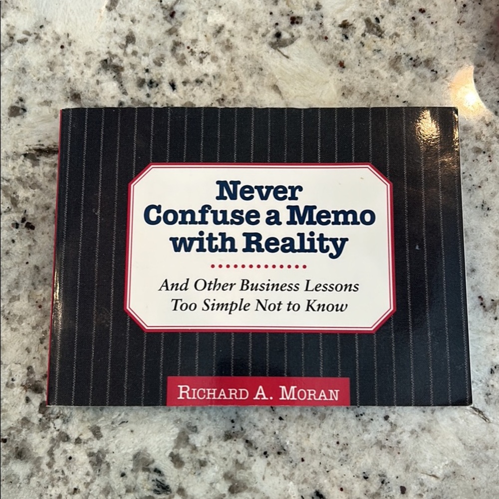 🔥3 for $10🔥 Never Confuse a Memo with Reality paperback book